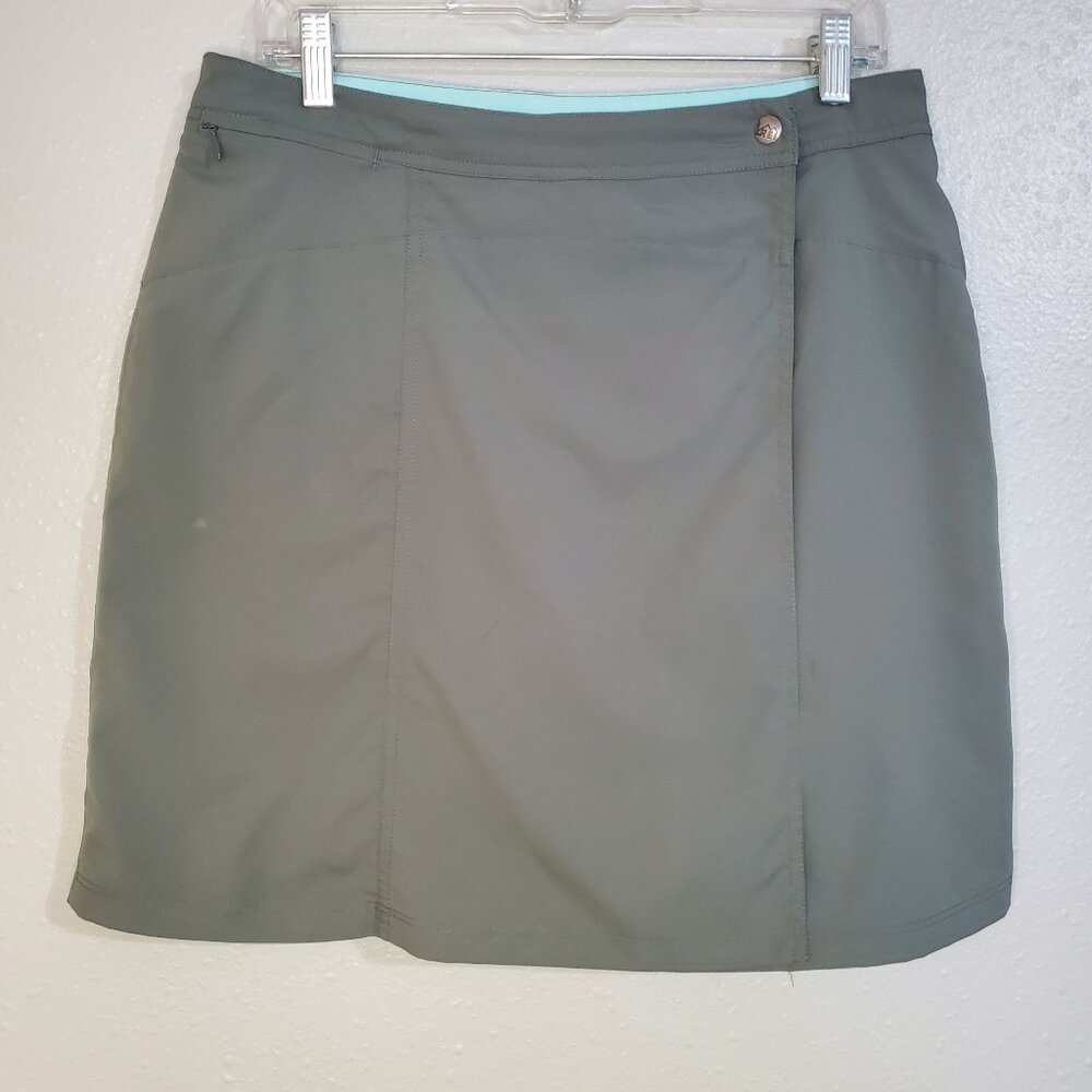 REI UPF Sage Green Skort Women's Size 10 Walking, Hiking, Outdoor Activities